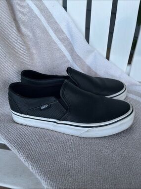 Women’s Vans Classic Slip-On Sneakers in Black